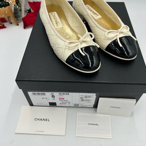 Women’s Chanel lambskin cap toe ballet flats size 37.5 made in Italy.PRISTINE - Picture 2 of 10